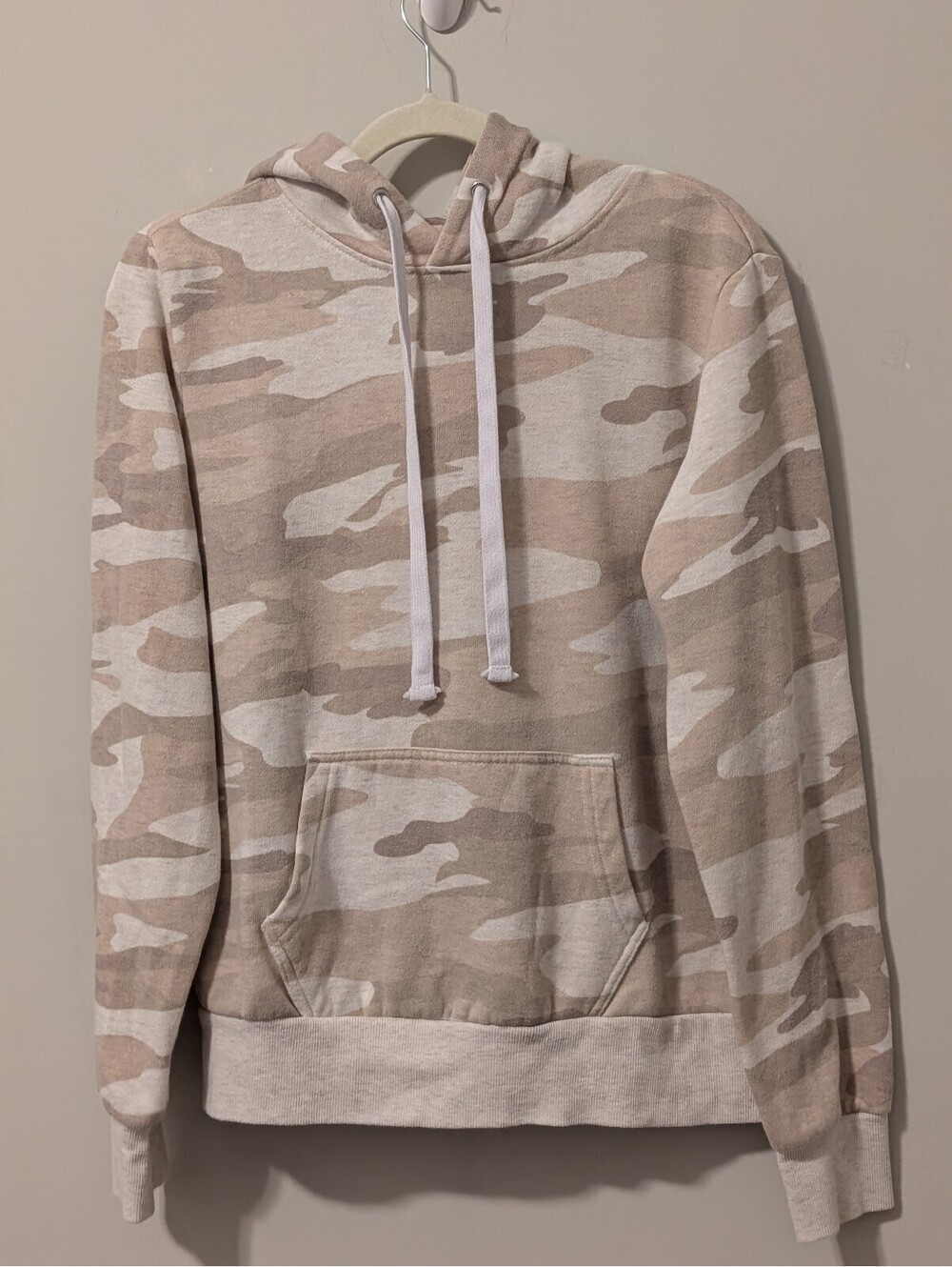 Reflex Beige Camo Pullover Hoodie Size S